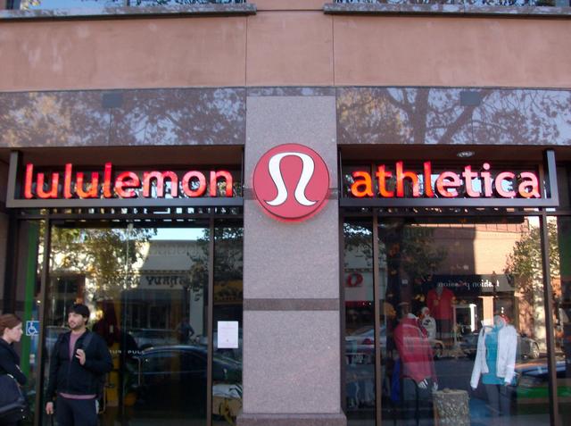Lululemon Athletica Channel letters neon, internal illumination Palo Alto, California, San Francisco Bay Area Santa Clara County 7